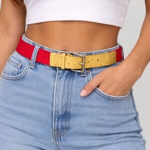 Club Monaco Woman’s Belt. Size 6/M Red and Yellow